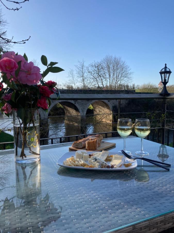 Bed & Breakfast Le Moulin De Bretigneul *